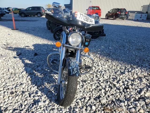 2001 Honda VT750 CD