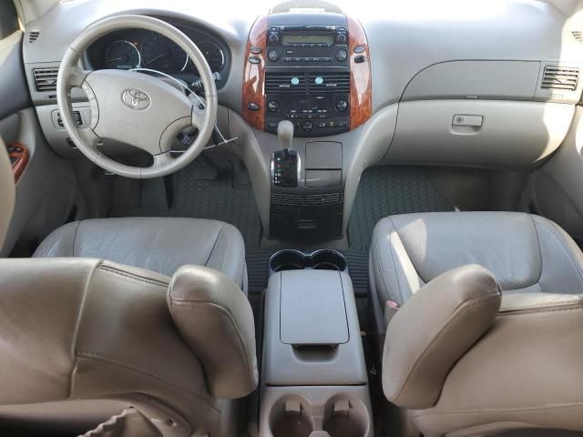 2007 Toyota Sienna XLE