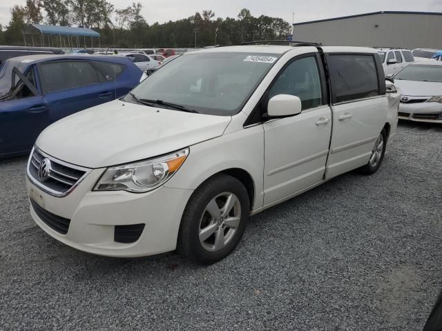 2009 Volkswagen Routan SE