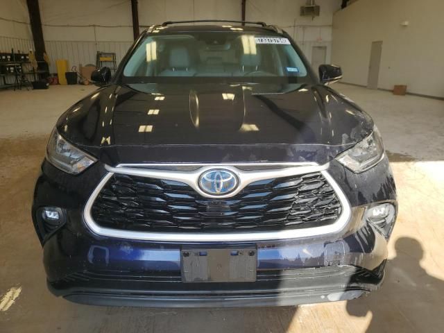 2020 Toyota Highlander Hybrid XLE