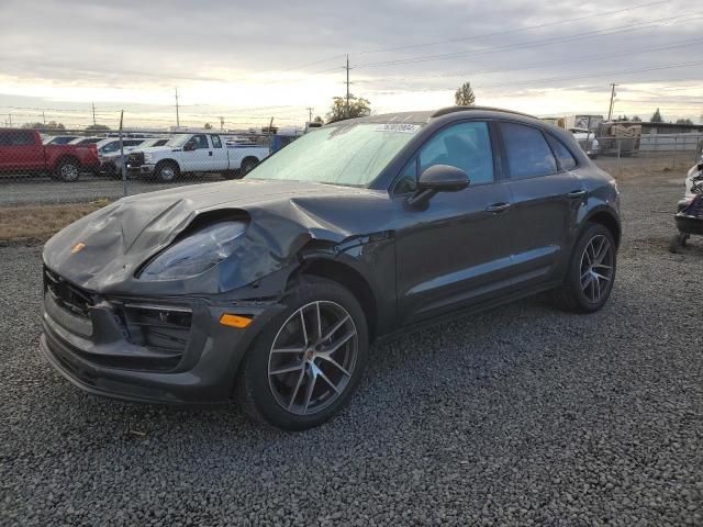 2023 Porsche Macan Base