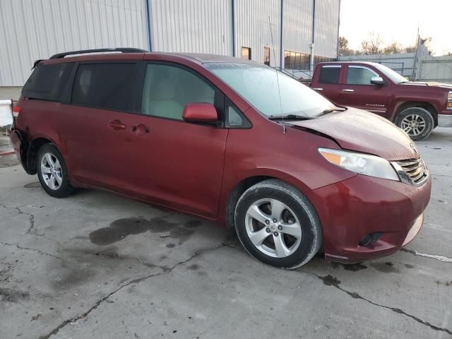 2012 Toyota Sienna LE