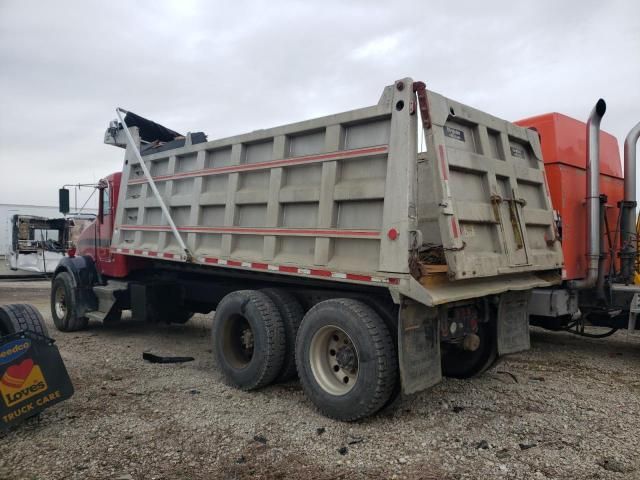 2001 Kenworth Construction T800