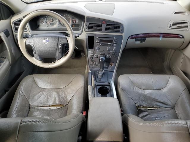 2004 Volvo XC70