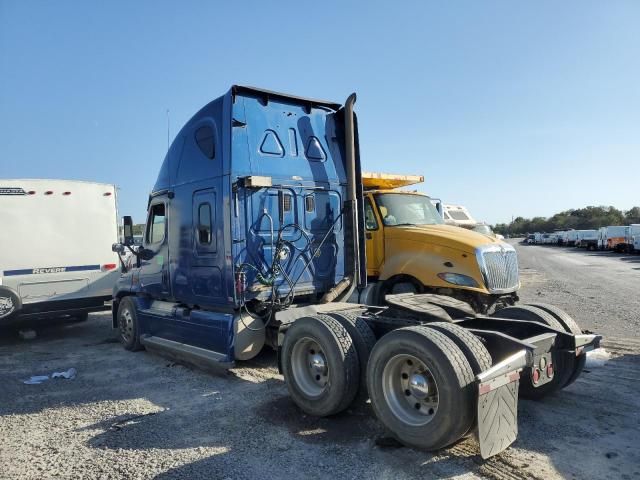 2011 Freightliner Cascadia 125