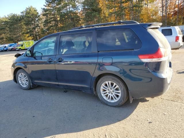 2011 Toyota Sienna XLE