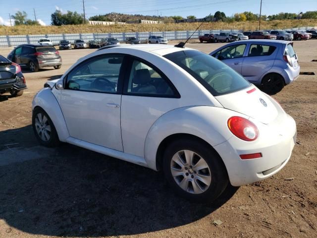 2010 Volkswagen New Beetle