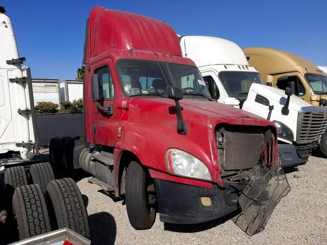 2016 Freightliner Cascadia 125