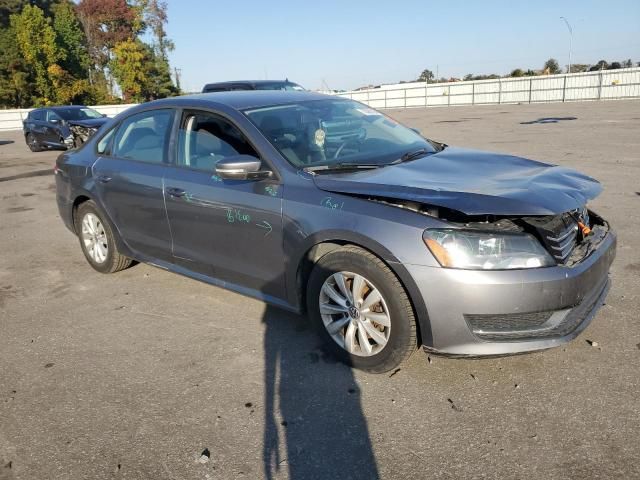 2013 Volkswagen Passat S