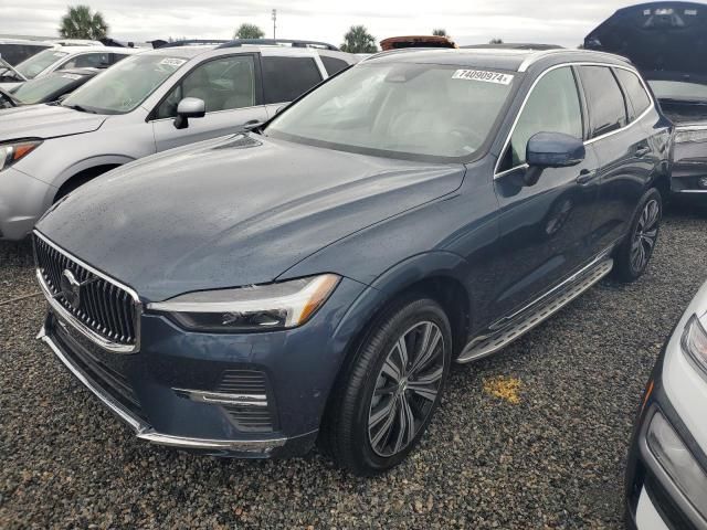 2022 Volvo XC60 B5 Inscription