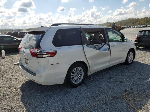 2015 Toyota Sienna XLE