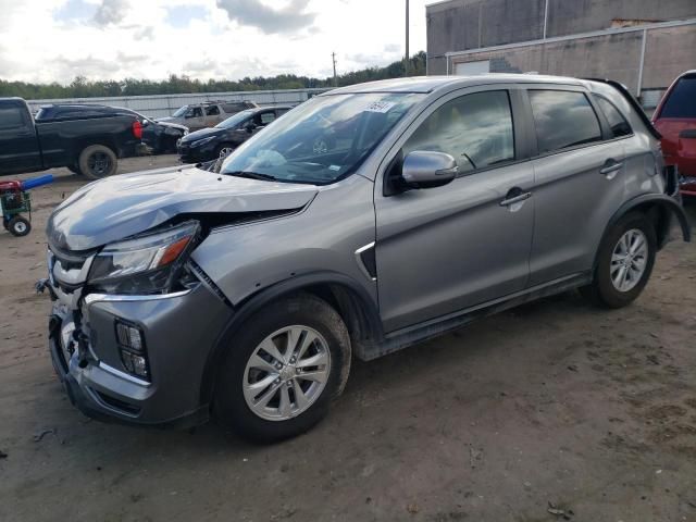 2021 Mitsubishi RVR SE