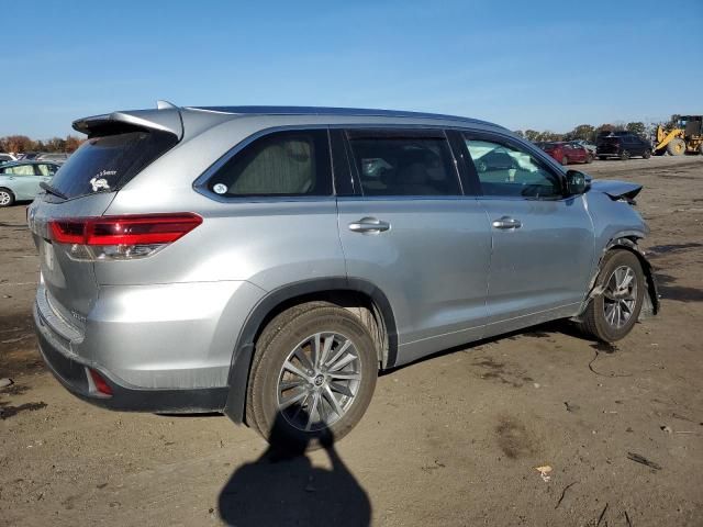 2018 Toyota Highlander SE