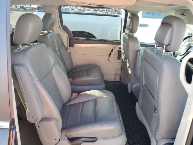 2012 Volkswagen Routan SEL