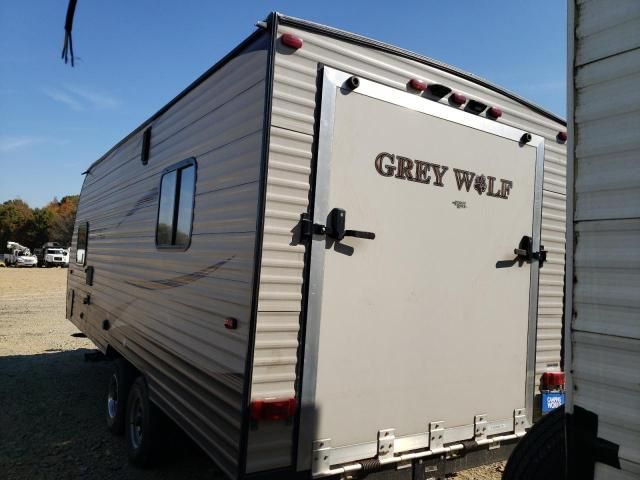 2016 Wildwood Grey Wolf