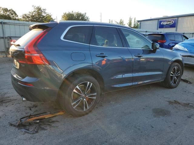 2018 Volvo XC60 T8 Momentum