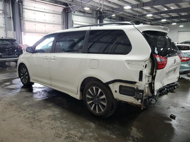 2020 Toyota Sienna XLE