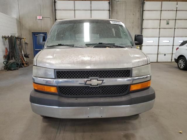 2003 Chevrolet Express G2500