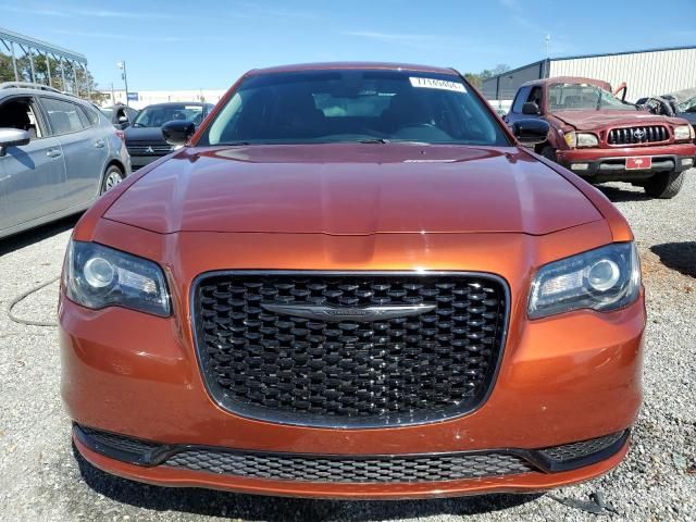 2020 Chrysler 300 Touring