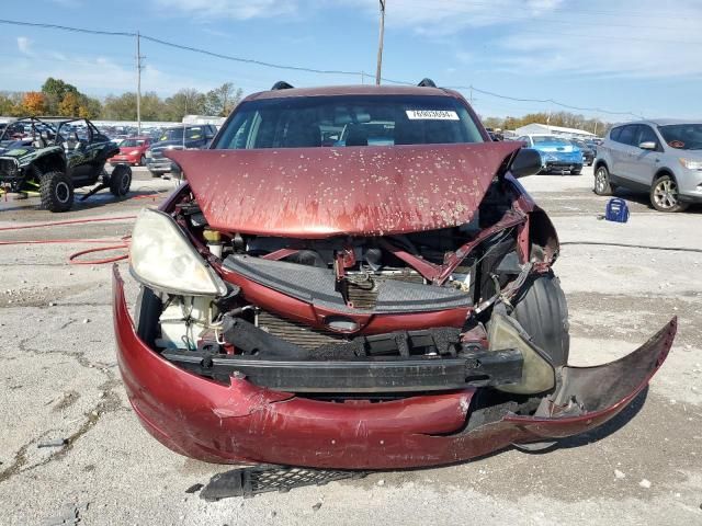 2009 Toyota Sienna CE