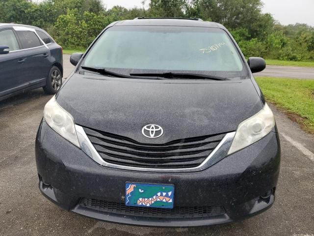 2015 Toyota Sienna LE