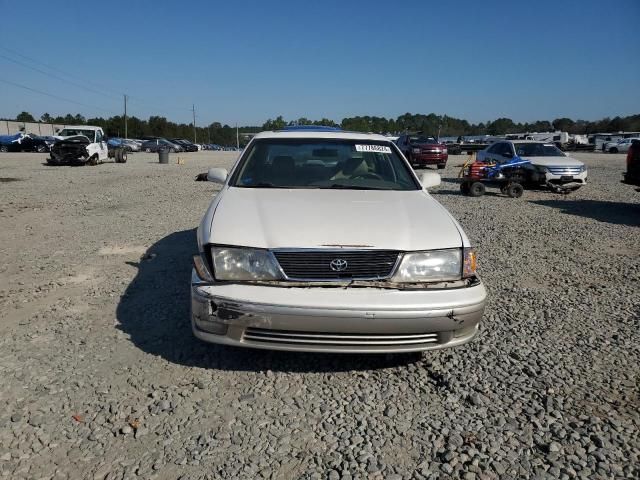 1999 Toyota Avalon XL