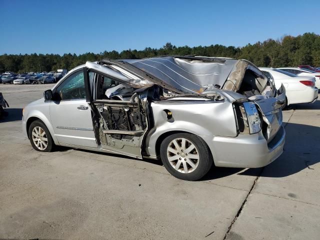 2012 Chrysler Town & Country Touring L