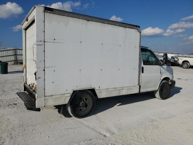 2004 GMC Savana Cutaway G3500