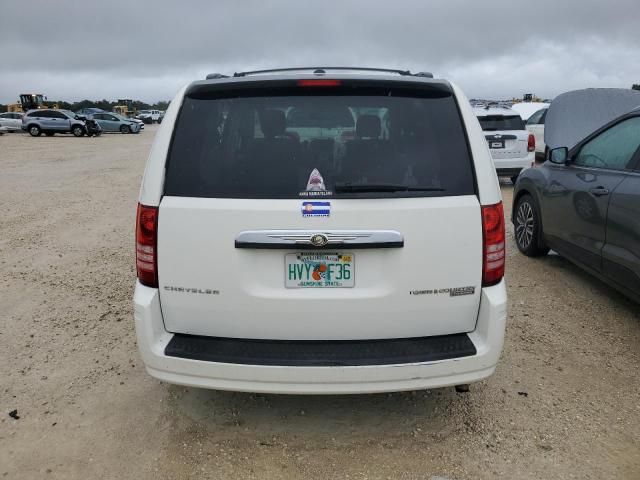 2010 Chrysler Town & Country Touring