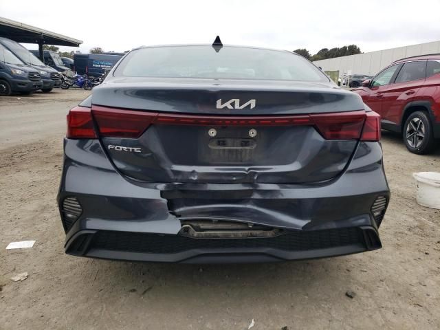 2023 KIA Forte LX