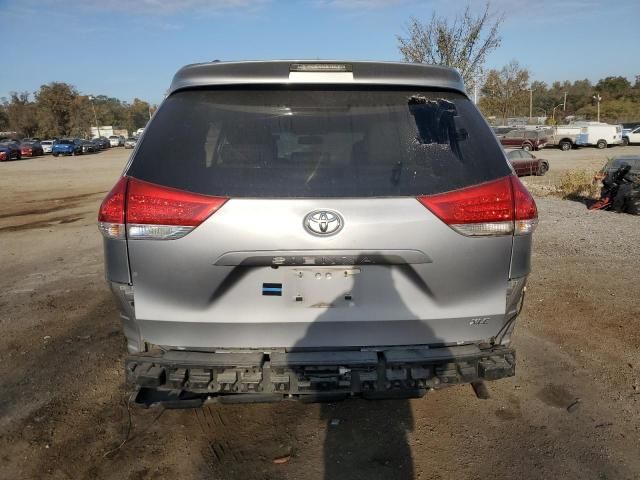 2012 Toyota Sienna XLE