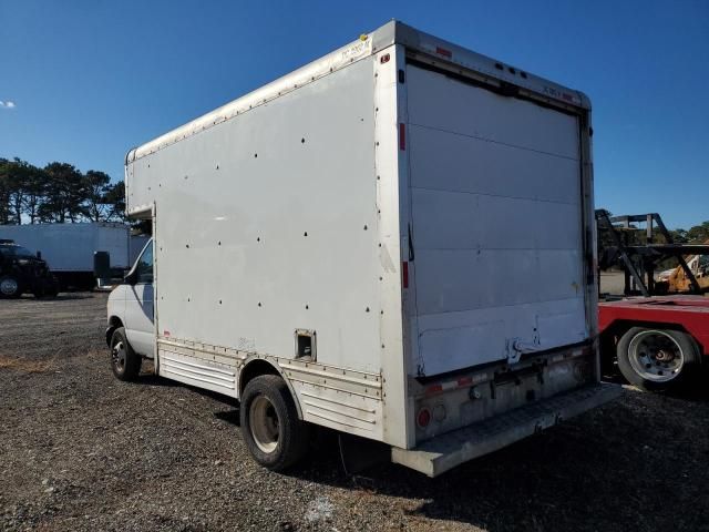 2006 Ford Econoline E450 Super Duty Cutaway Van