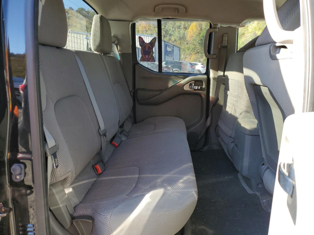 2013 Nissan Frontier s