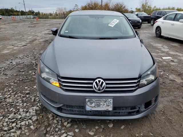 2013 Volkswagen Passat SE