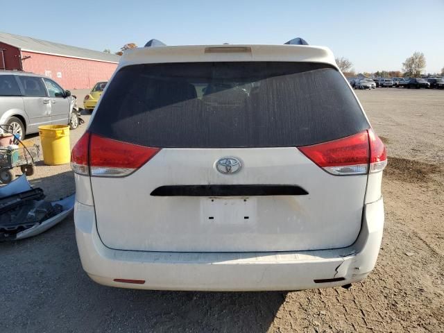 2011 Toyota Sienna