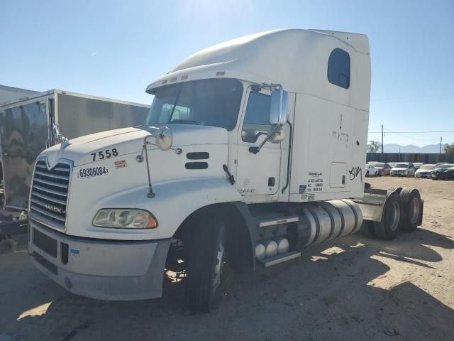 2015 Mack 600 CXU600