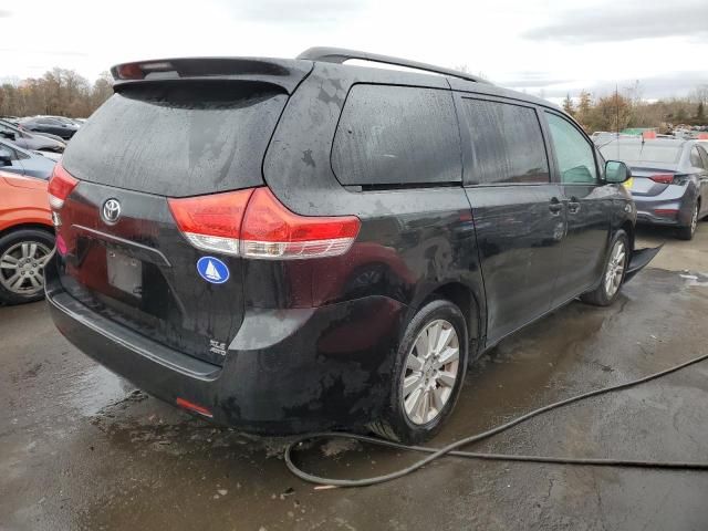 2012 Toyota Sienna XLE