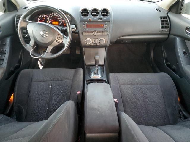 2010 Nissan Altima Base