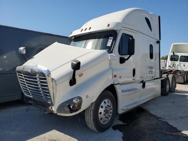 2016 Freightliner Cascadia 125