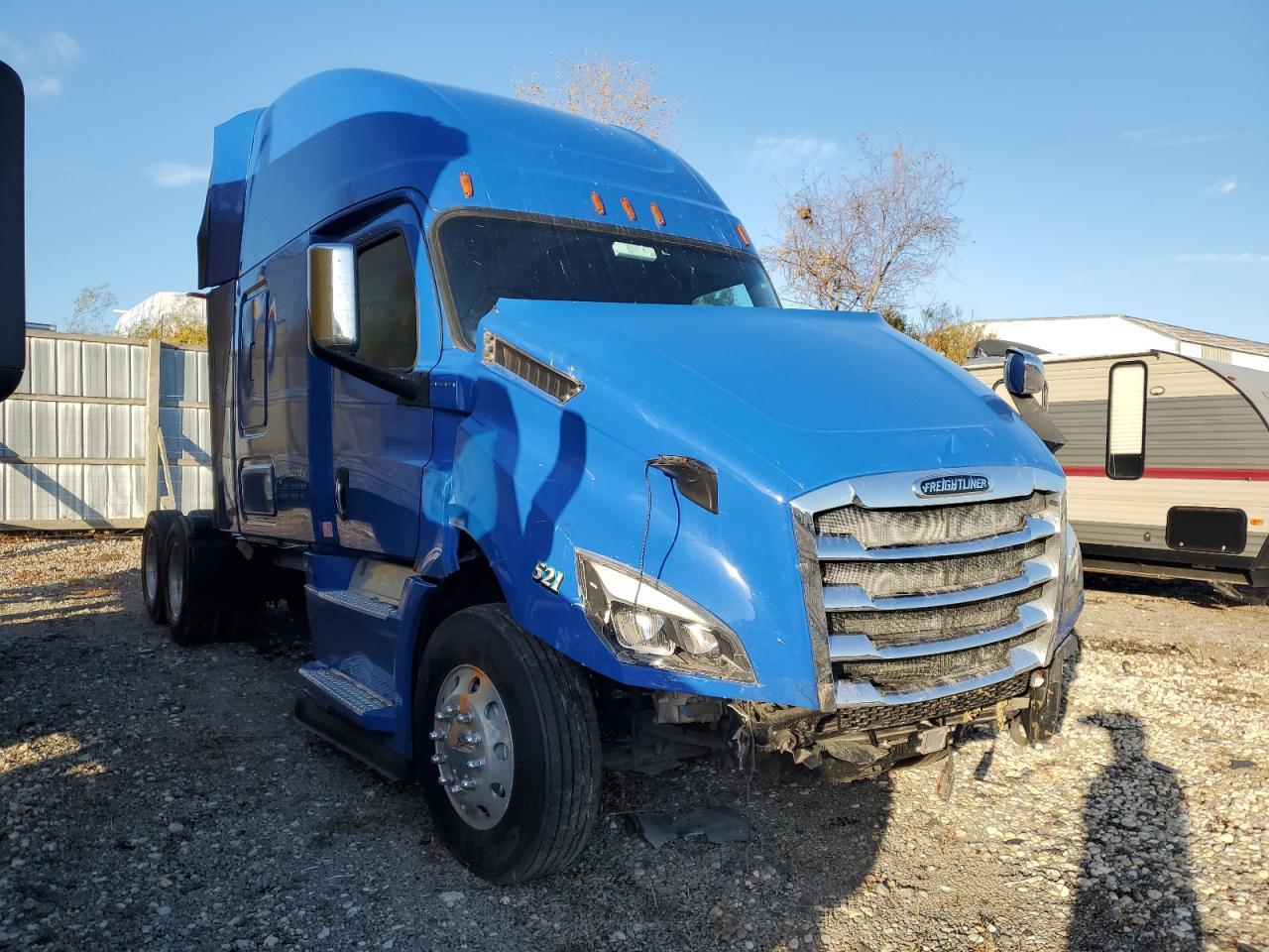 2018 Freightliner Cascadia 126