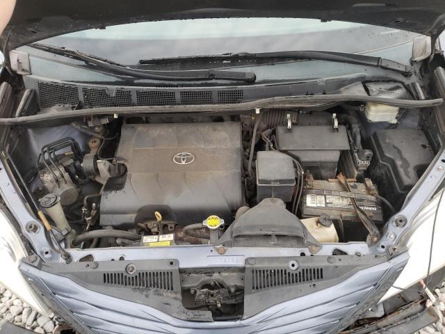 2015 Toyota Sienna le