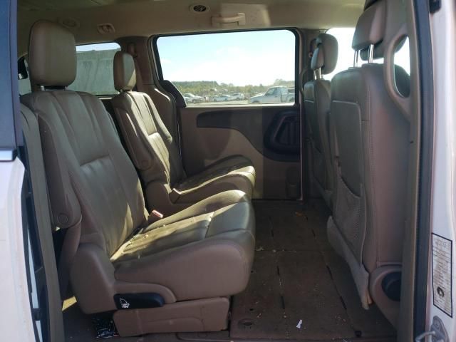 2015 Chrysler Town & Country Touring