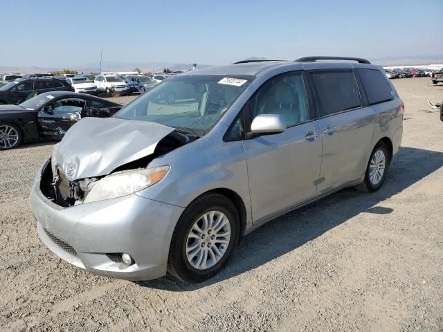 2013 Toyota Sienna XLE