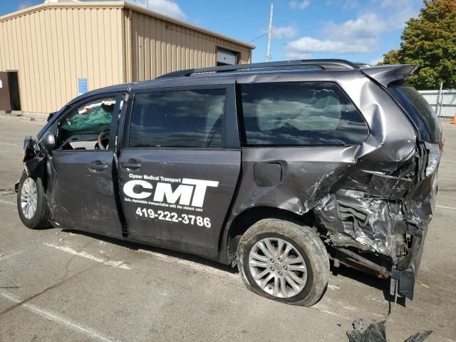 2014 Toyota Sienna XLE