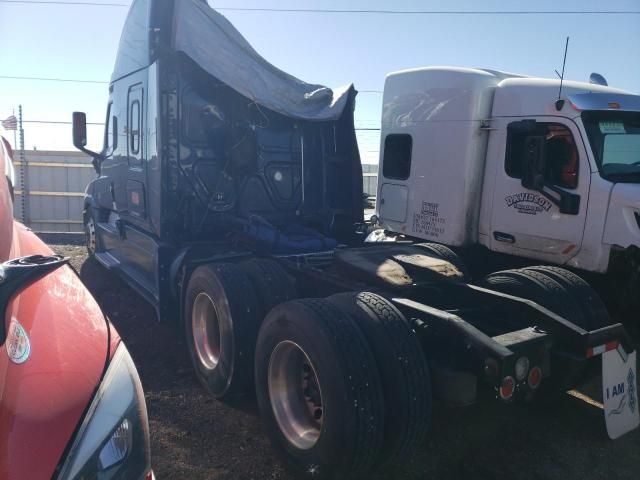 2020 Freightliner Cascadia 126