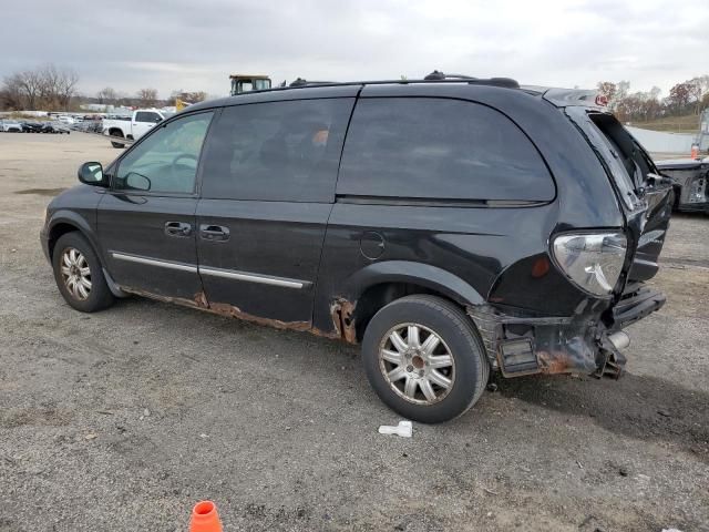 2005 Chrysler Town & Country Touring