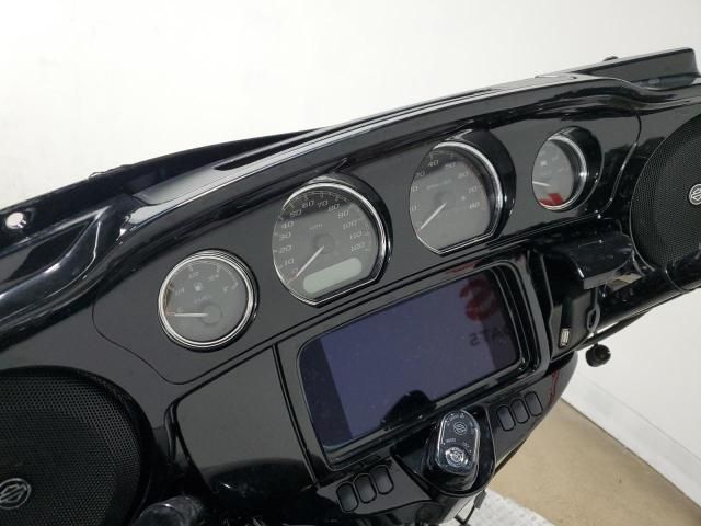 2023 Harley-Davidson Flhxst