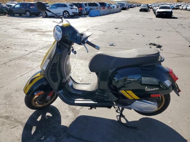 2021 Vespa GTS300