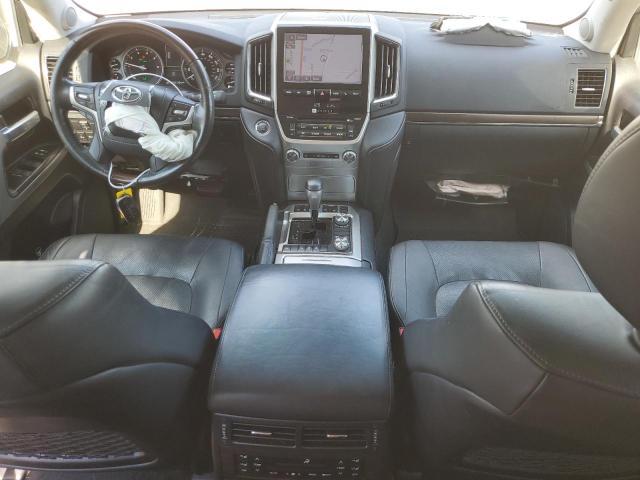 2018 Toyota Land Cruiser