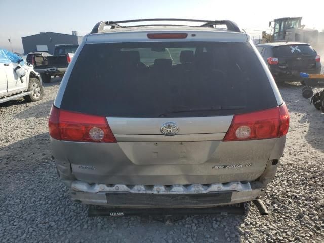 2006 Toyota Sienna CE